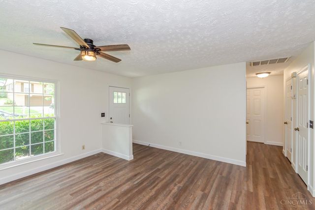 20 Timberwood Lane, Springboro, OH 45066