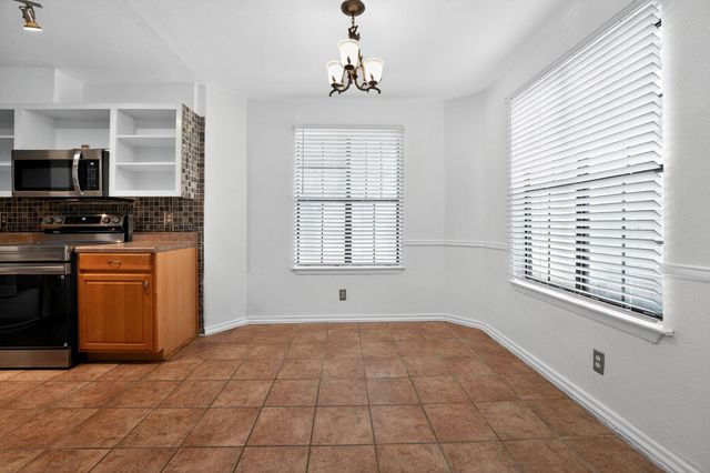 2906 West Ave 9, Austin, TX 78705