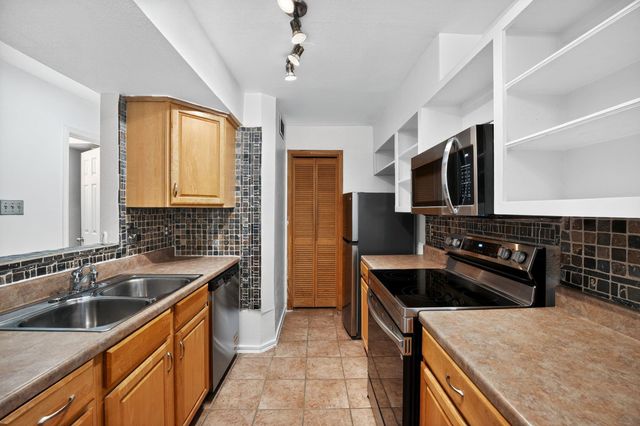 2906 West Ave 9, Austin, TX 78705