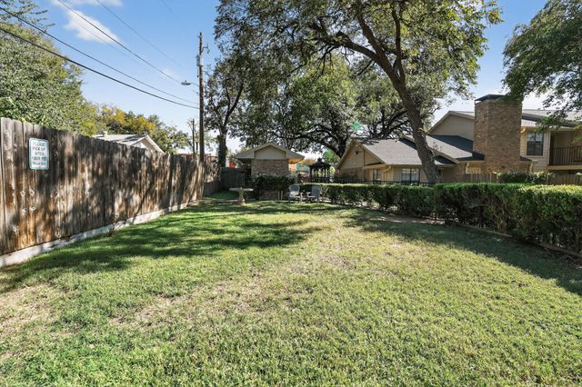 2906 West Ave 9, Austin, TX 78705