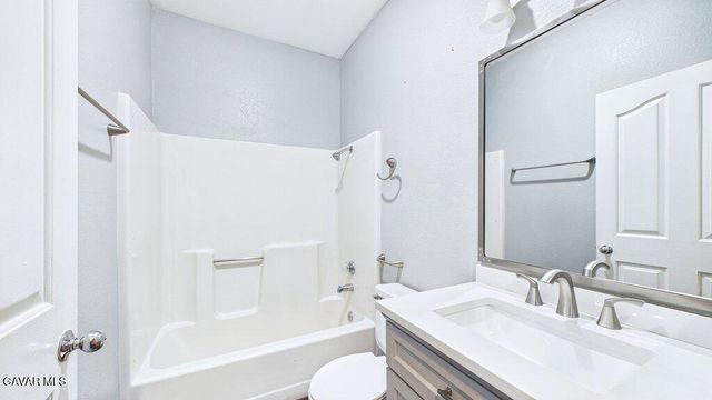 2821 W Avenue K12 217, Lancaster, CA 93534