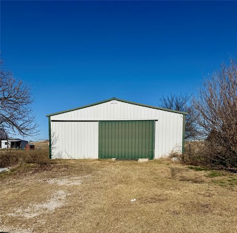 2566 County Road 2320, Decatur, TX 76234
