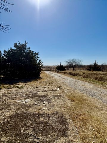 2566 County Road 2320, Decatur, TX 76234