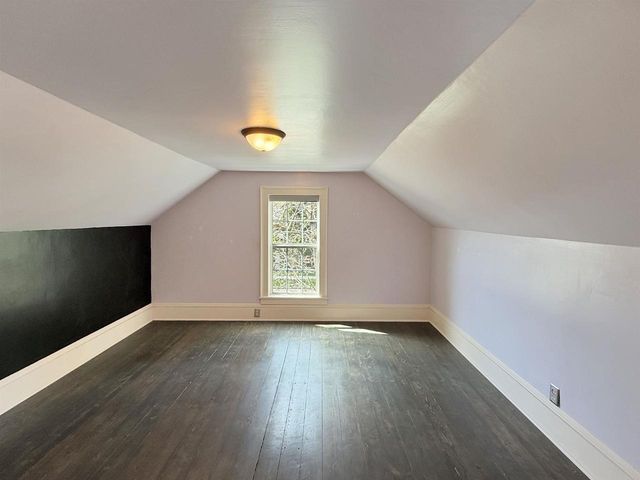 1350 CEAPE AVENUE, Oshkosh, WI 54901