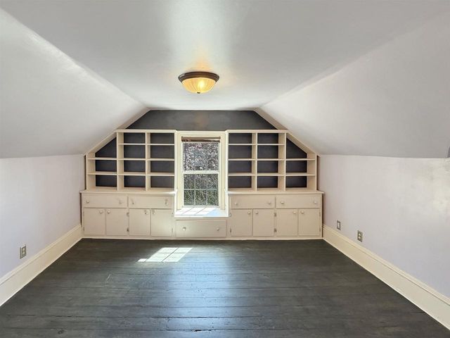 1350 CEAPE AVENUE, Oshkosh, WI 54901