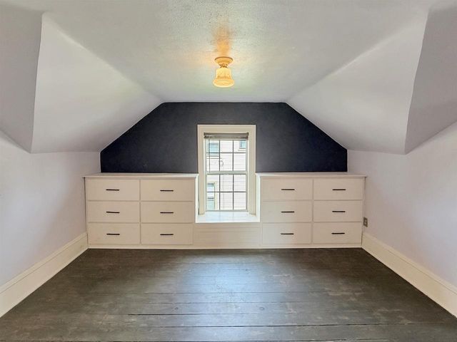 1350 CEAPE AVENUE, Oshkosh, WI 54901