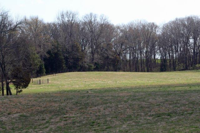 144 Mary Adams Rd, Franklin, KY 42134