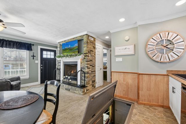 42 Goodridge Drive, Florence, KY 41042