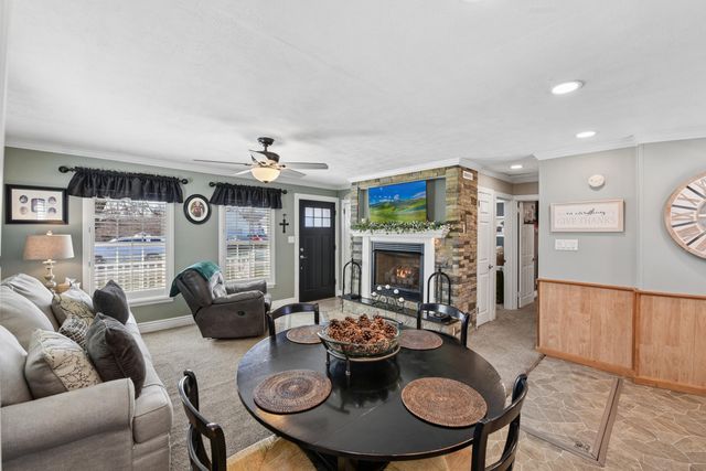 42 Goodridge Drive, Florence, KY 41042