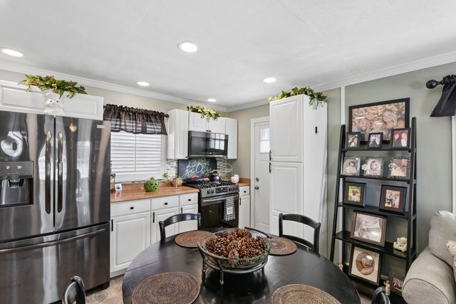 42 Goodridge Drive, Florence, KY 41042