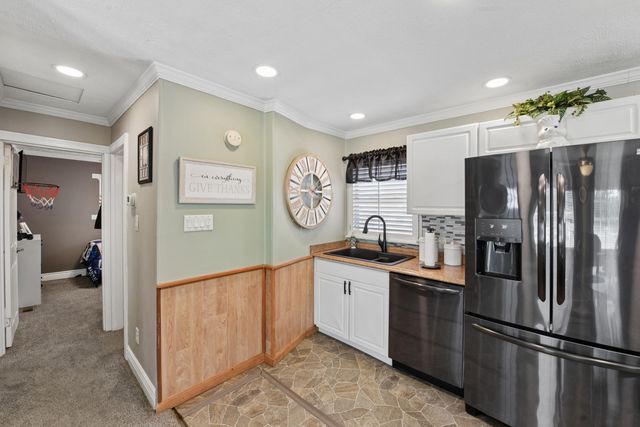 42 Goodridge Drive, Florence, KY 41042