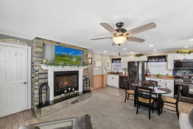 42 Goodridge Drive, Florence, KY 41042