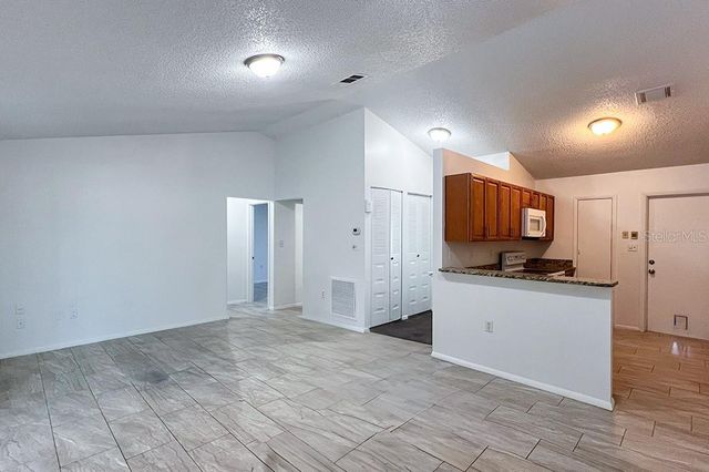 10 YORK COURT, Kissimmee, FL 34758