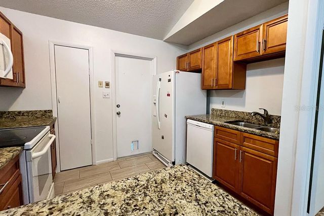 10 YORK COURT, Kissimmee, FL 34758