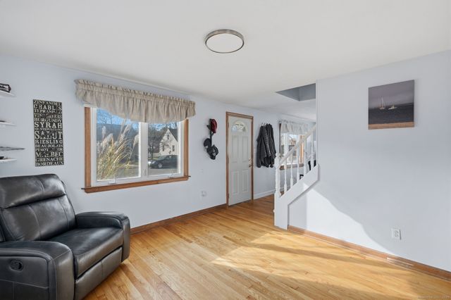 43 Salem Road, Manchester, CT 06040