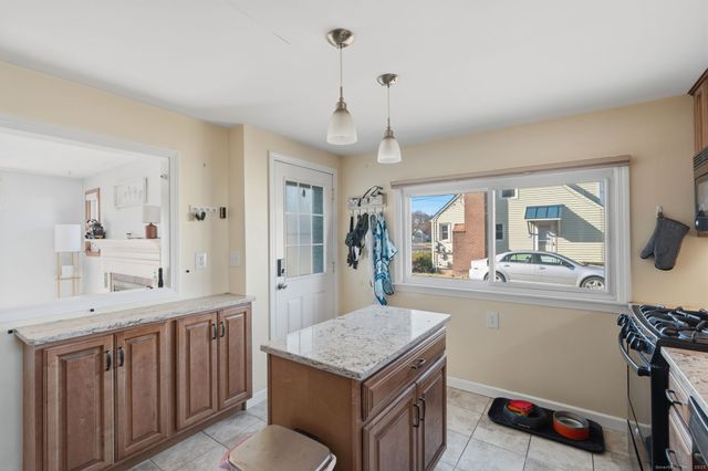 43 Salem Road, Manchester, CT 06040