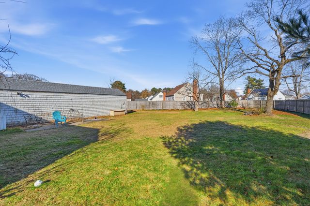 43 Salem Road, Manchester, CT 06040