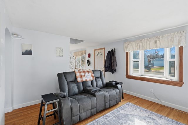 43 Salem Road, Manchester, CT 06040