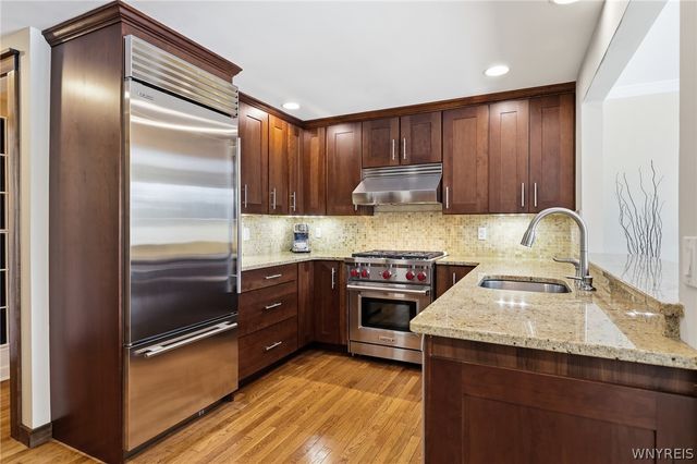 64 Northwood Drive, Lancaster, NY 14043