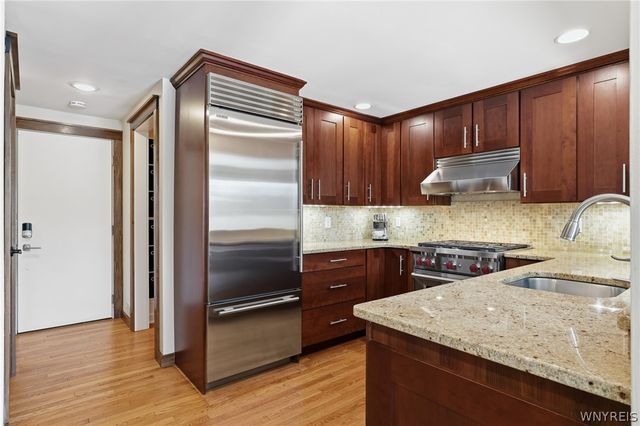 64 Northwood Drive, Lancaster, NY 14043