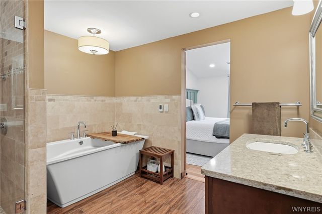 64 Northwood Drive, Lancaster, NY 14043