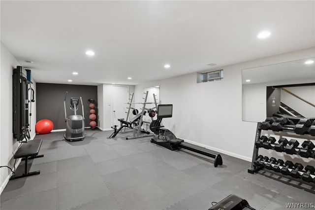 64 Northwood Drive, Lancaster, NY 14043