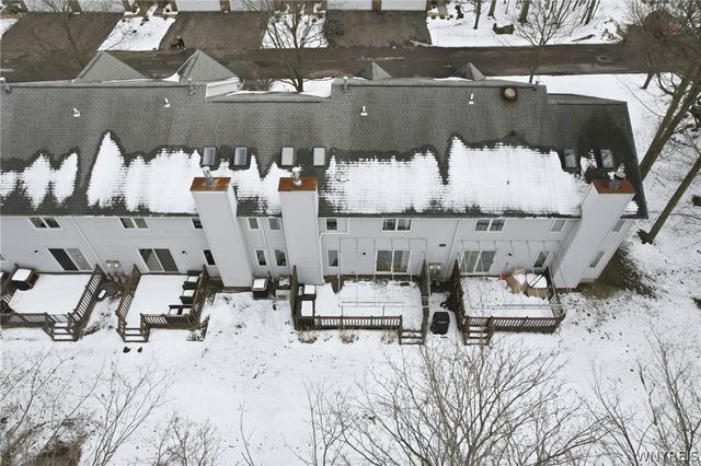 64 Northwood Drive, Lancaster, NY 14043