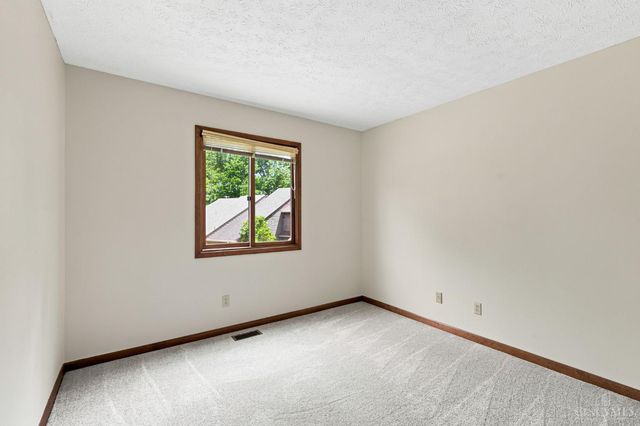 5317 Hickory Trail Lane, Blue Ash, OH 45242