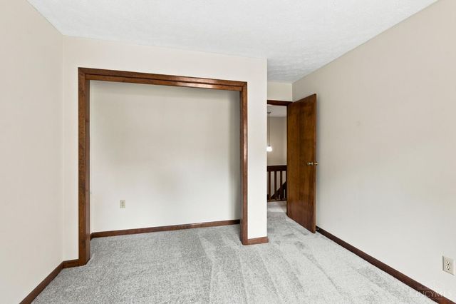 5317 Hickory Trail Lane, Blue Ash, OH 45242