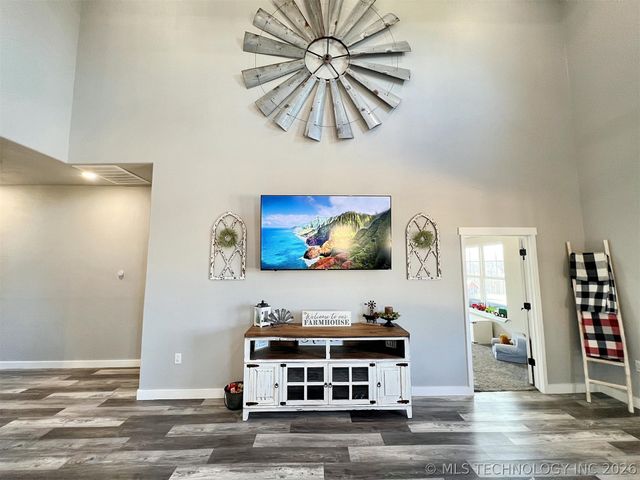 11457 N 510 Road, Tahlequah, OK 74464