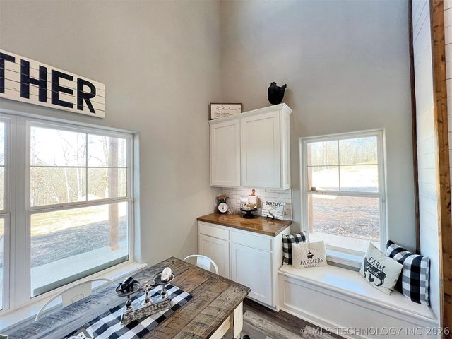 11457 N 510 Road, Tahlequah, OK 74464