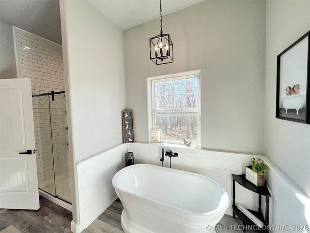 11457 N 510 Road, Tahlequah, OK 74464