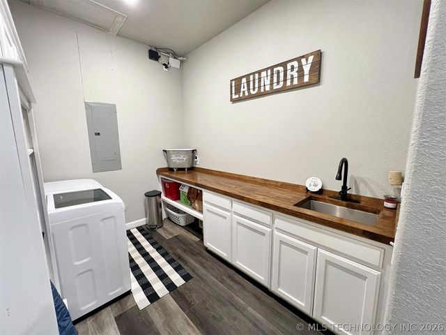 11457 N 510 Road, Tahlequah, OK 74464