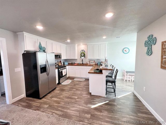 11457 N 510 Road, Tahlequah, OK 74464