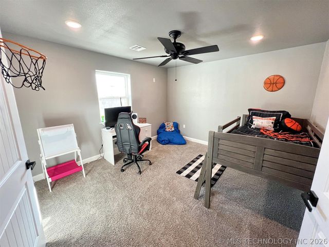 11457 N 510 Road, Tahlequah, OK 74464