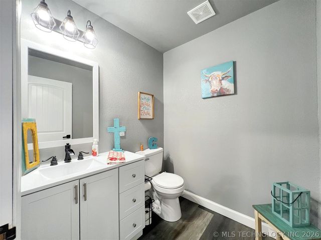 11457 N 510 Road, Tahlequah, OK 74464