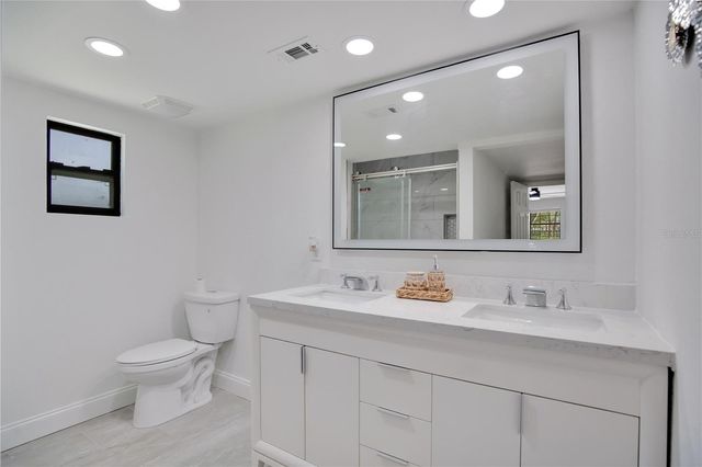 42111 CHINABERRY COURT, Eustis, FL 32736