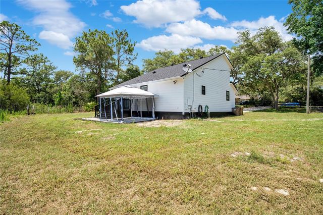 42111 CHINABERRY COURT, Eustis, FL 32736