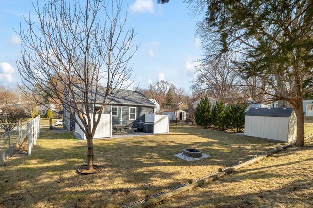 6008 Carpenter Avenue, Des Moines, IA 50311