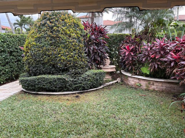 225 Everglade Avenue 0060, Palm Beach, FL 33480