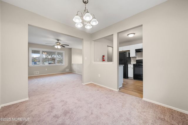 137 Red Bank Avenue, Bayville, NJ 08721