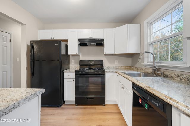 137 Red Bank Avenue, Bayville, NJ 08721