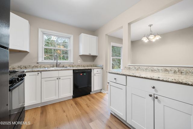 137 Red Bank Avenue, Bayville, NJ 08721