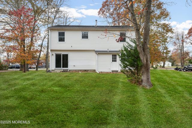 137 Red Bank Avenue, Bayville, NJ 08721