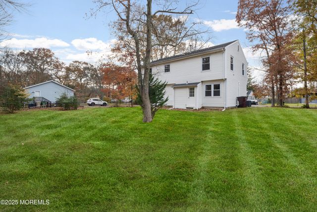 137 Red Bank Avenue, Bayville, NJ 08721