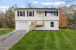 137 Red Bank Avenue, Bayville, NJ 08721