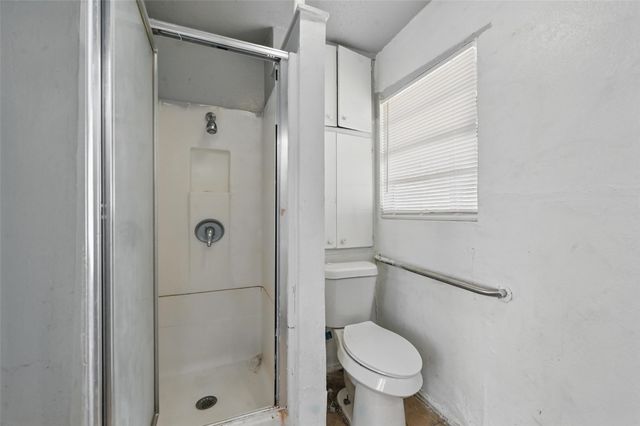 2813 E Rosedale Street, Fort Worth, TX 76105