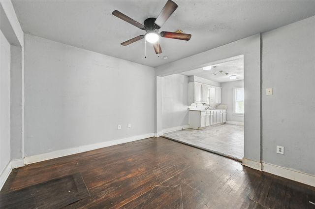 2813 E Rosedale Street, Fort Worth, TX 76105