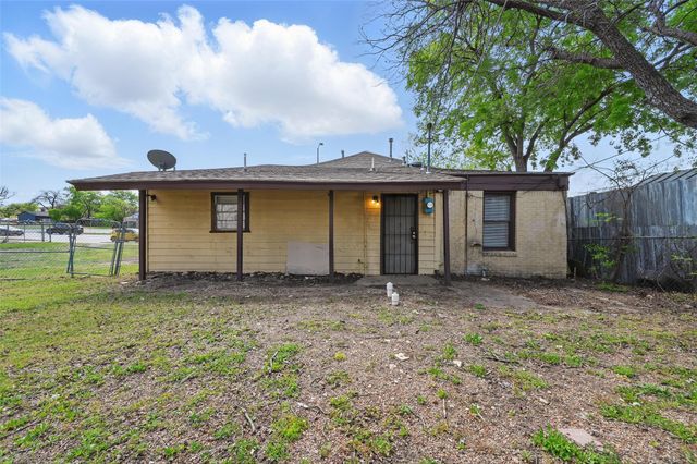 2813 E Rosedale Street, Fort Worth, TX 76105