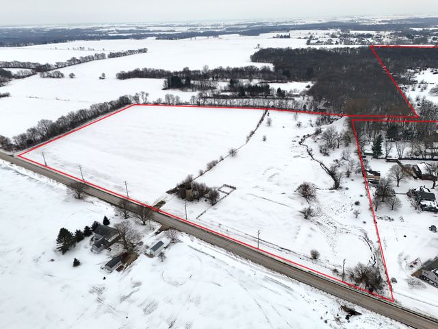 497 Timber Creek Road, Dixon, IL 61021